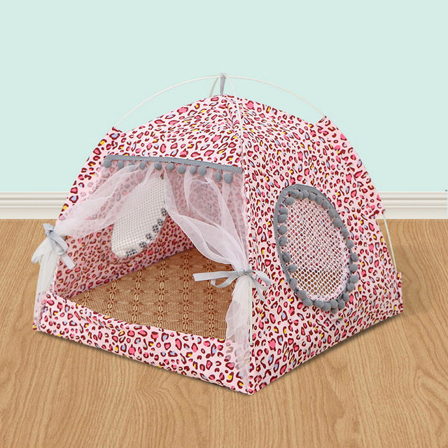 Calming pet tent bed for cats and small dogs