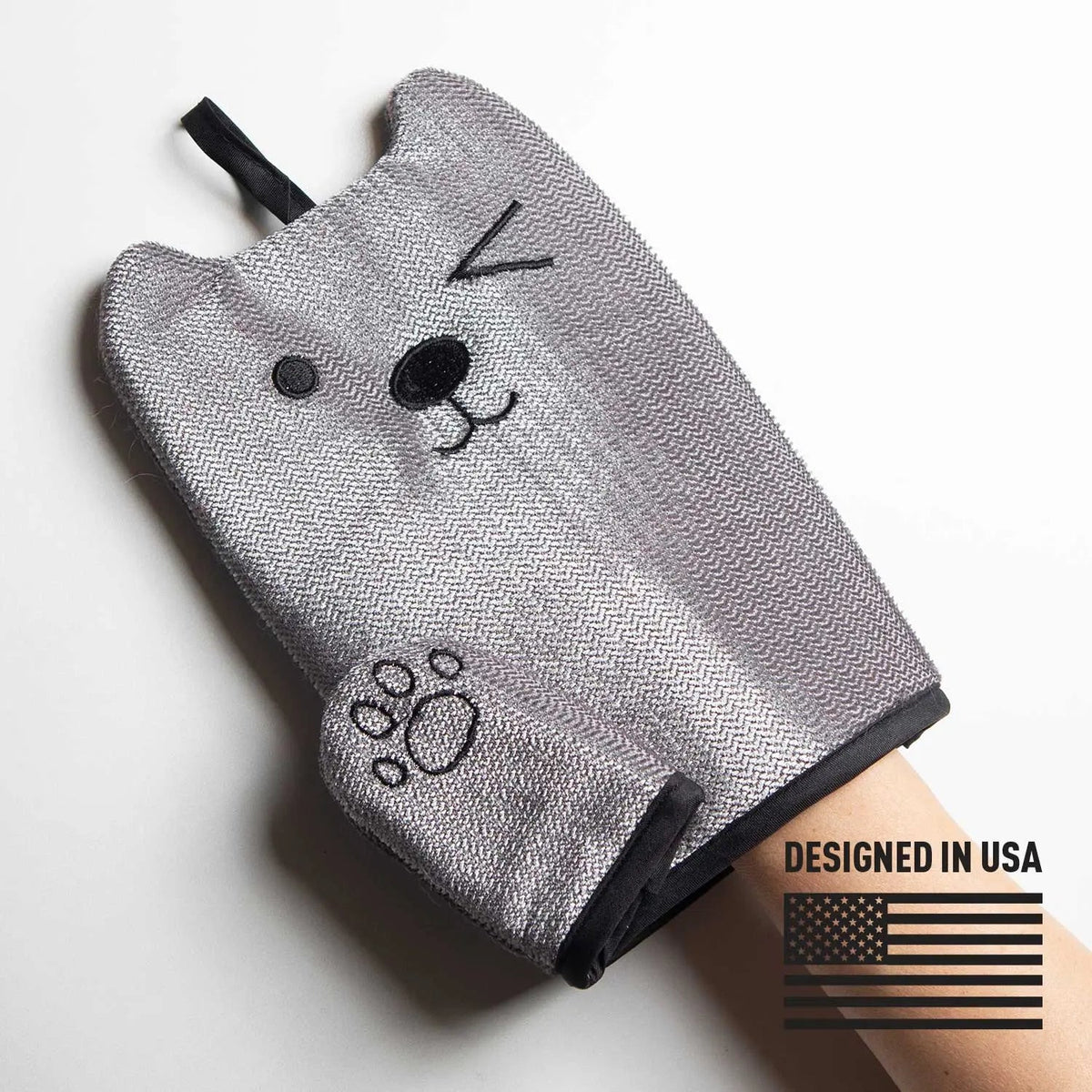 Reusable pet hair remover mitten